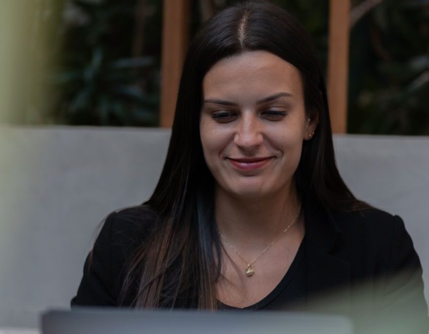Agent IA ou ChatGPT : quelle différence pour une PME ?